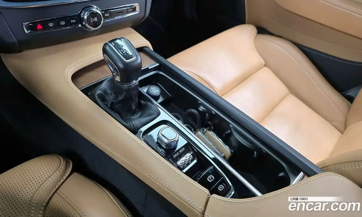 Volvo S90 2017 2.0 гидро в Москве № 164650, фото 9