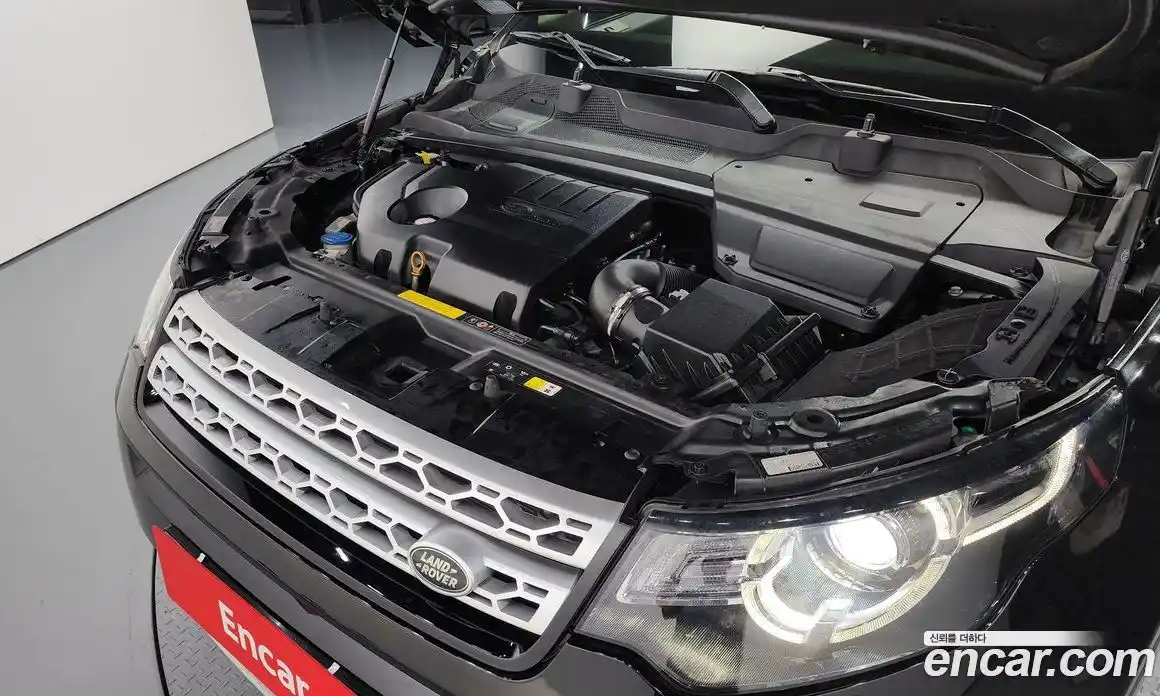 Land Rover Discovery Sport 2016 2.0 гидро в Москве № 166340, фото 6