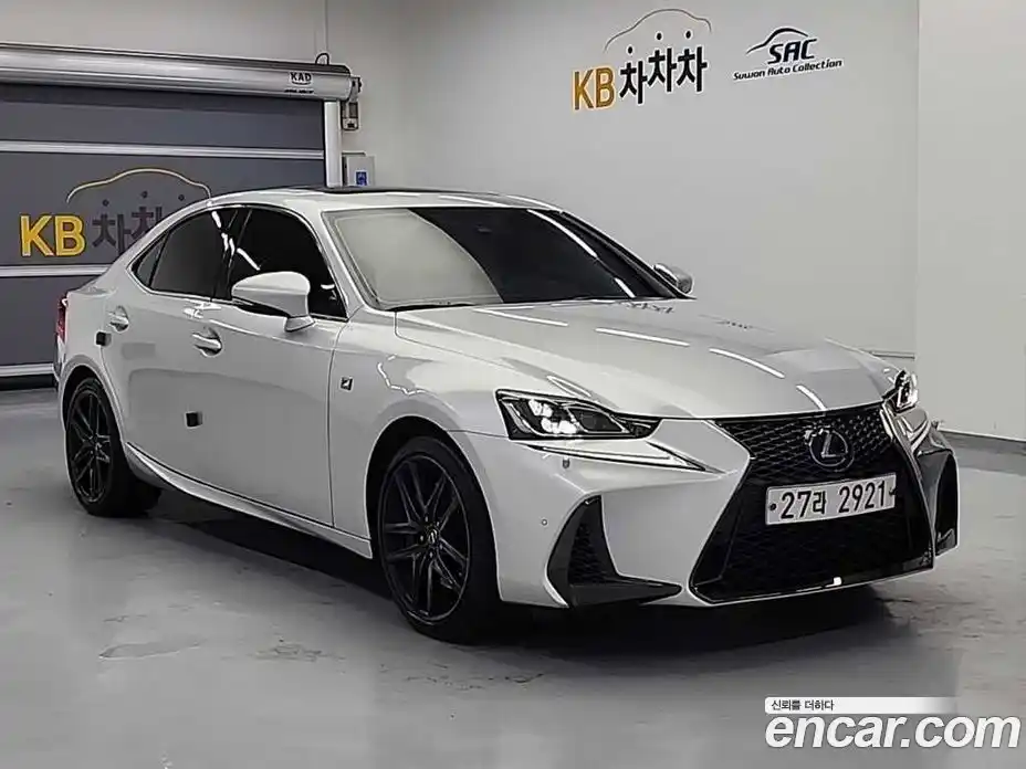 Lexus IS 2019 2.0 гидро в Москве № 168235, фото 4