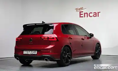 Volkswagen Golf, 2022