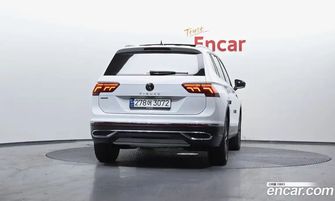 Volkswagen Tiguan 2023 2.0 гидро в Москве № 168608, фото 4