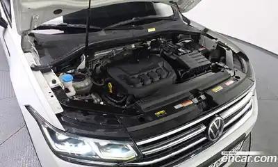 Volkswagen Tiguan 2023 2.0 гидро в Москве № 168608, миниатюра 6