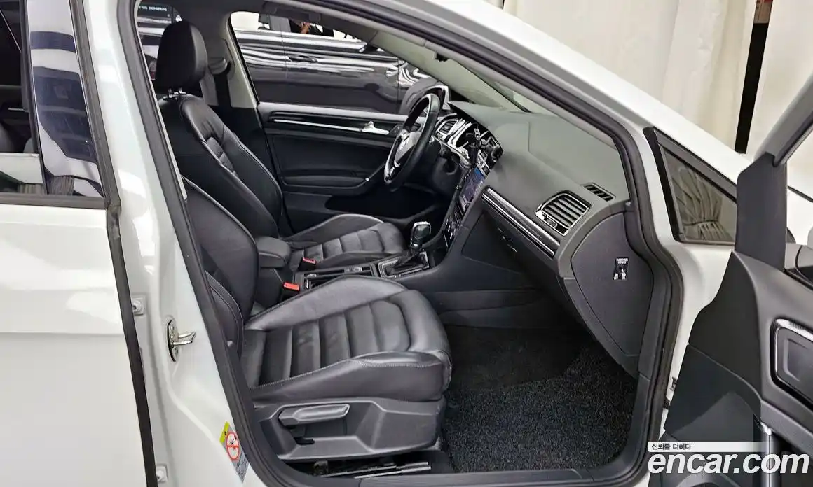 Volkswagen Golf 2014 1.4 гидро в Москве № 169087, фото 11