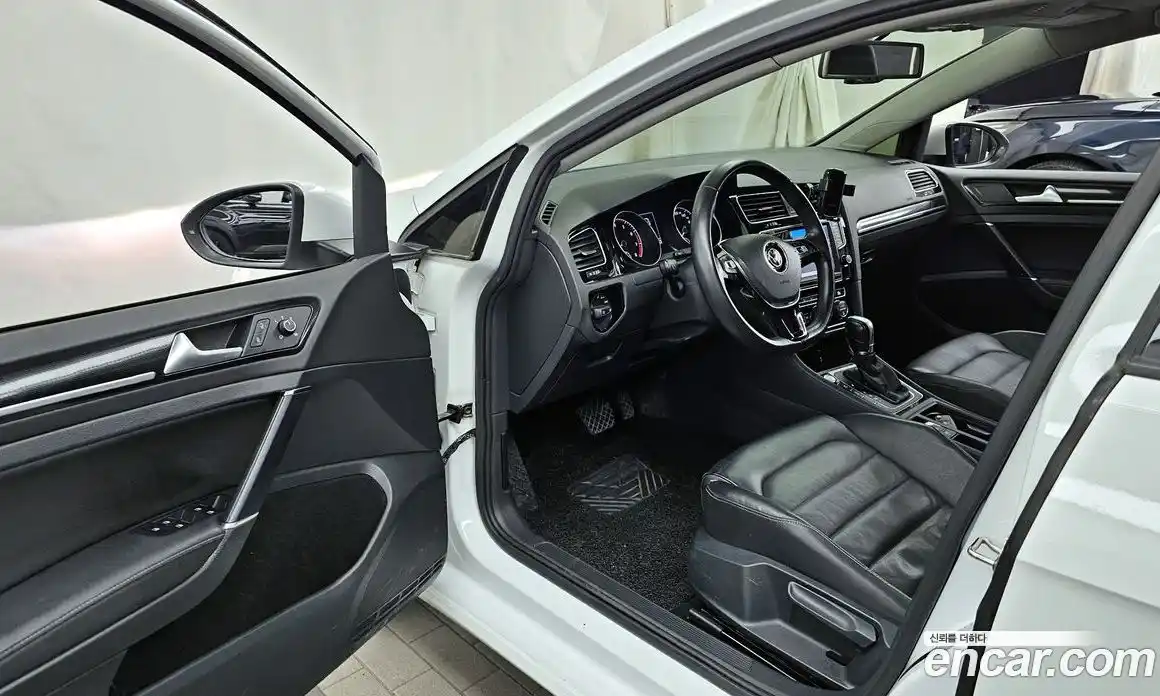 Volkswagen Golf 2014 1.4 гидро в Москве № 169087, фото 10