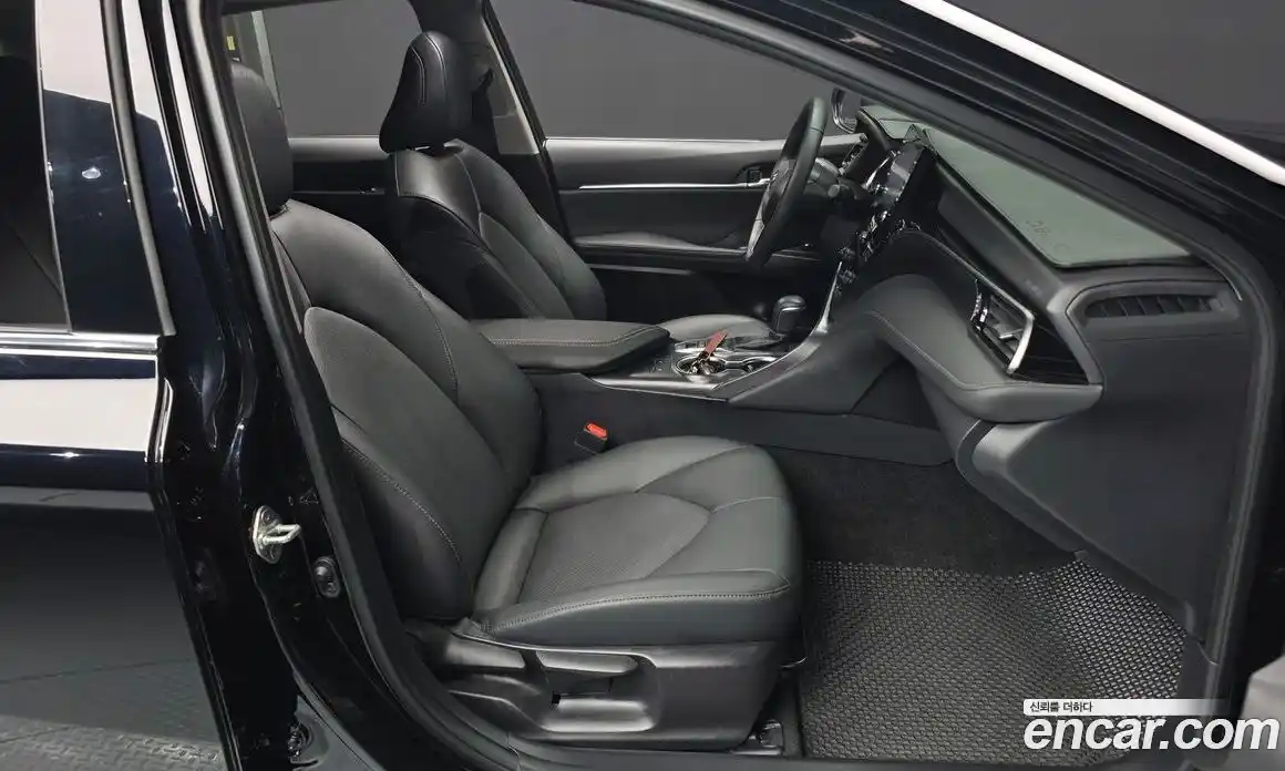 Toyota Camry 2023 2.5 гидро в Москве № 170149, фото 11