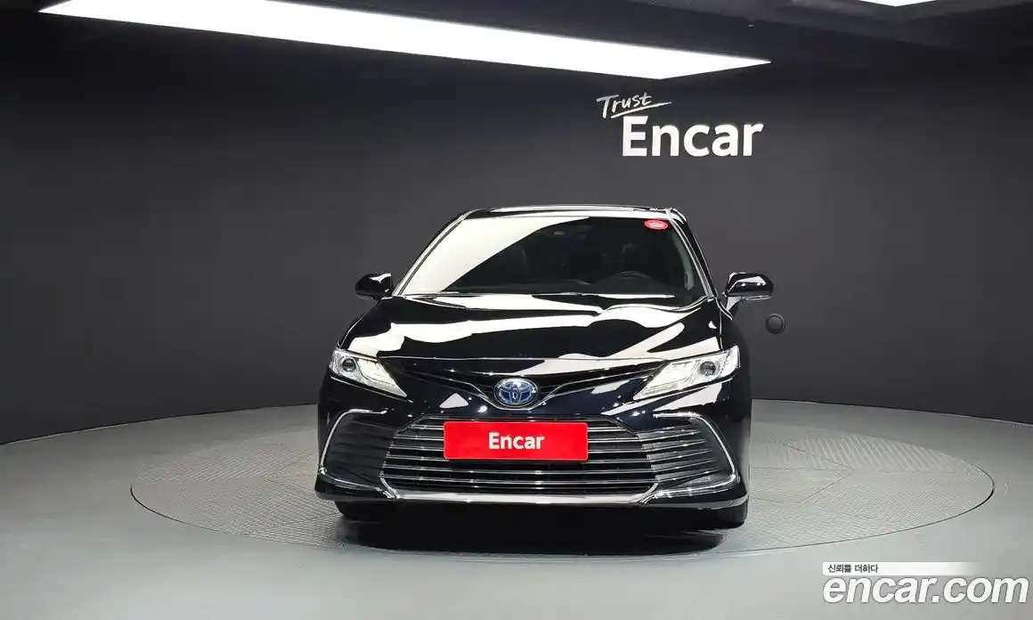 Toyota Camry 2023 2.5 гидро в Москве № 170149, фото 3