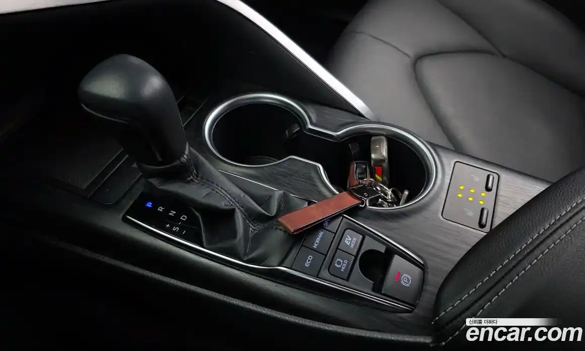 Toyota Camry 2023 2.5 гидро в Москве № 170149, фото 9