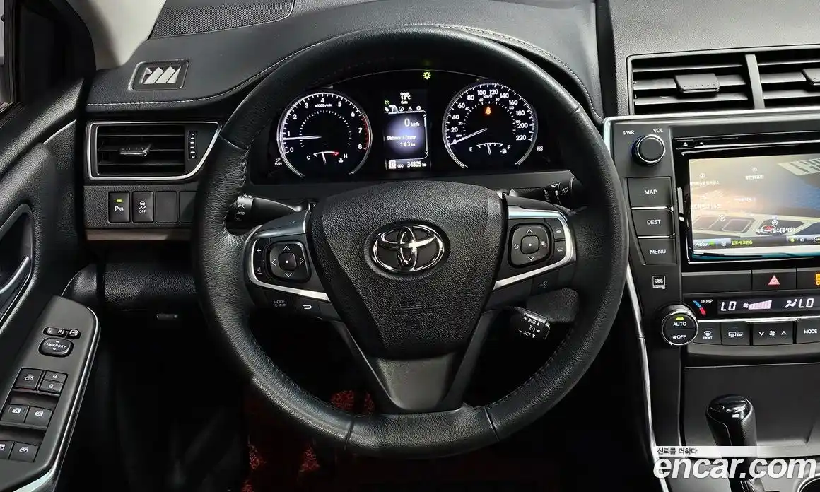 Toyota Camry 2017 2.5 гидро в Москве № 170184, фото 15