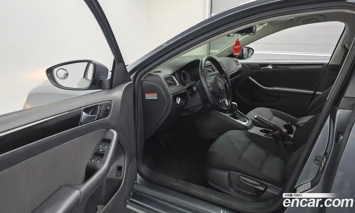 Volkswagen Jetta 2014 1.6 гидро в Москве № 176215, фото 11