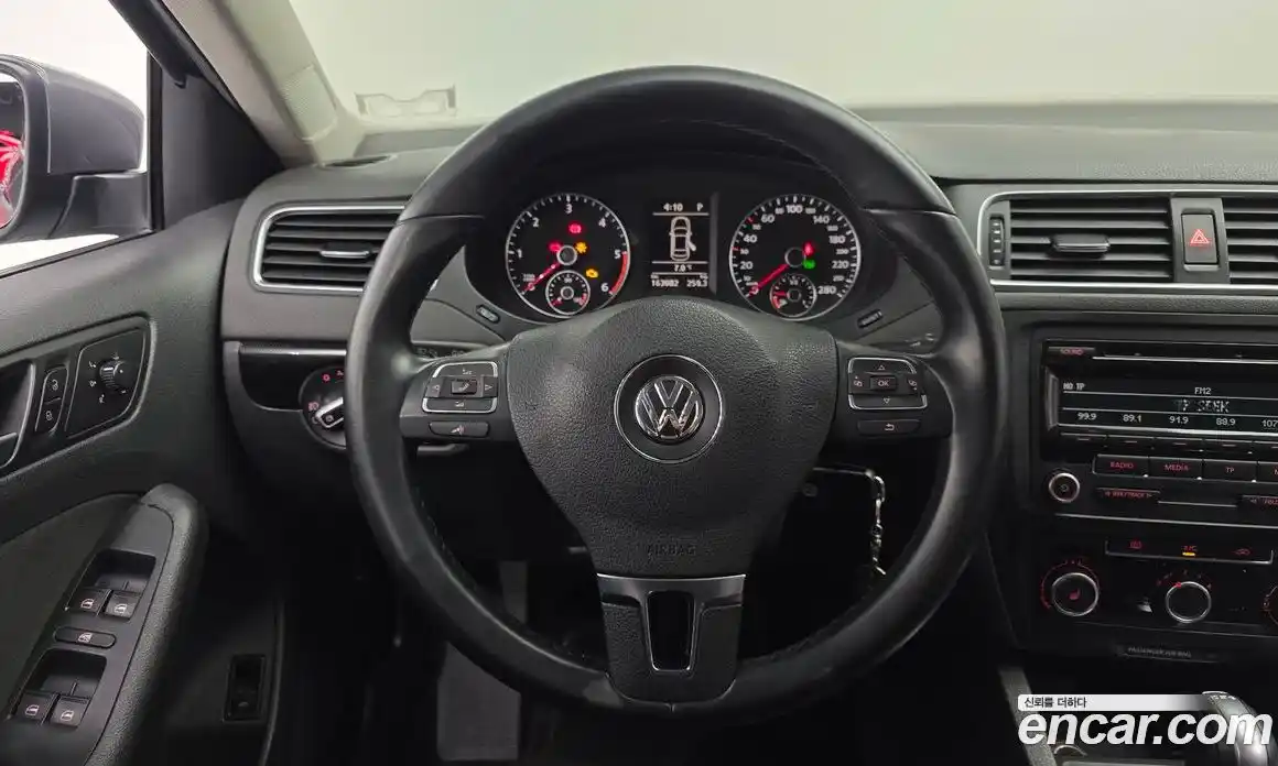 Volkswagen Jetta 2014 1.6 гидро в Москве № 176215, фото 13