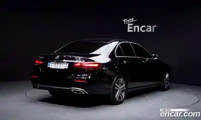 Mercedes-Benz E-Class 2023 2.0 гидро, миниатюра 2