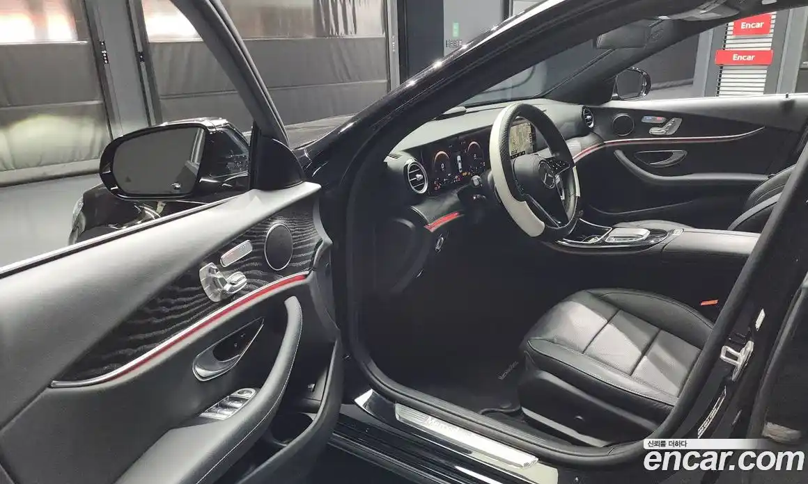 Mercedes-Benz E-Class 2023 2.0 гидро, фото 10
