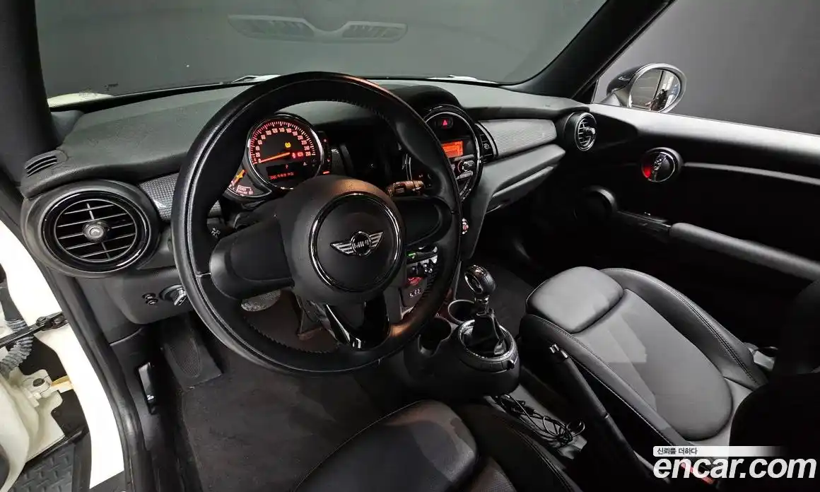 Mini Cooper 2014 1.5 гидро в Москве № 179659, фото 7