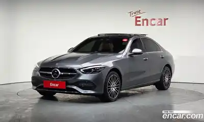 Mercedes-Benz C-Class, 2022