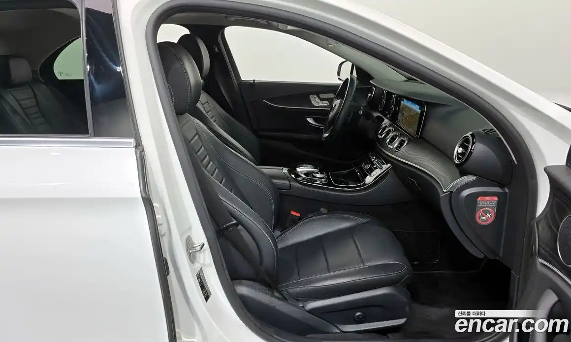 Mercedes-Benz E-Class 2016 1.9 гидро в Москве № 194206, фото 11