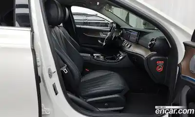 Mercedes-Benz E-Class 2017 2.0 гидро в Москве № 194520, миниатюра 11