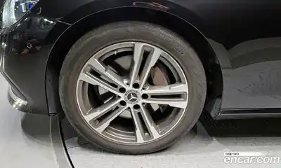 Mercedes-Benz E-Class 2022 2.0 гидро, миниатюра 5