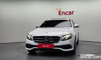 Mercedes-Benz E-Class 2020 2.0 гидро, миниатюра 3