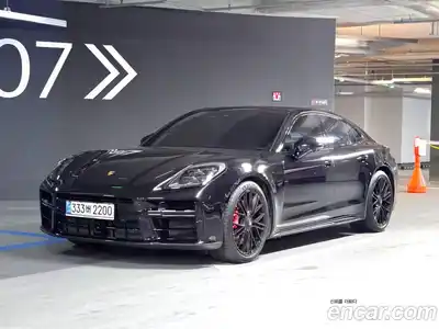 Porsche Panamera, 2025