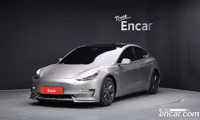 Tesla Model 3, 2020