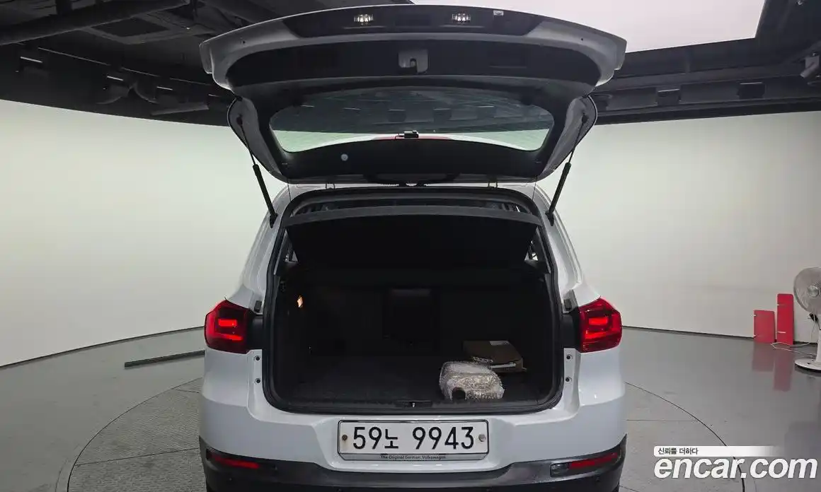 Volkswagen Tiguan 2014 2.0 гидро в Москве № 199310, фото 20