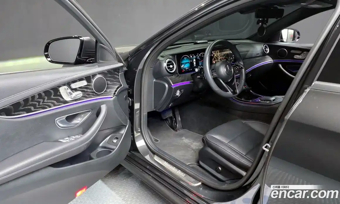 Mercedes-Benz E-Class 2023 2.0 гидро, фото 10