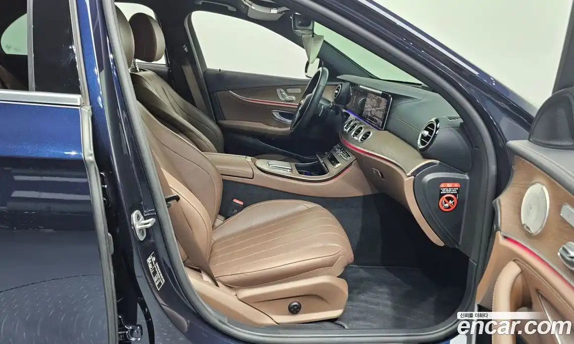 Mercedes-Benz E-Class 2022 2.0 гидро в Москве № 204742, фото 11