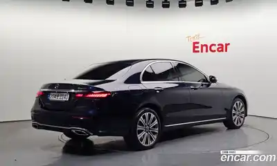 Mercedes-Benz E-Class 2022 2.0 гидро в Москве № 204742, миниатюра 2