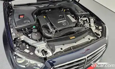 Mercedes-Benz E-Class 2022 2.0 гидро в Москве № 204742, миниатюра 6