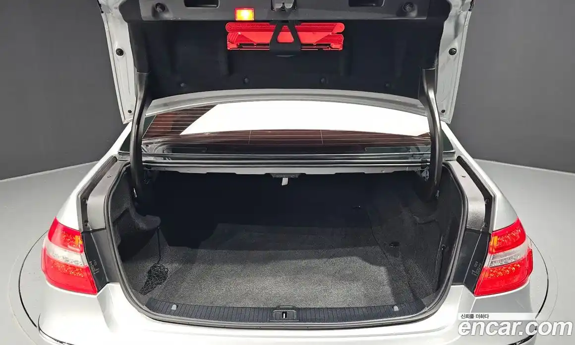 Mercedes-Benz E-Class 2010 3.5 гидро в Москве № 212182, фото 20