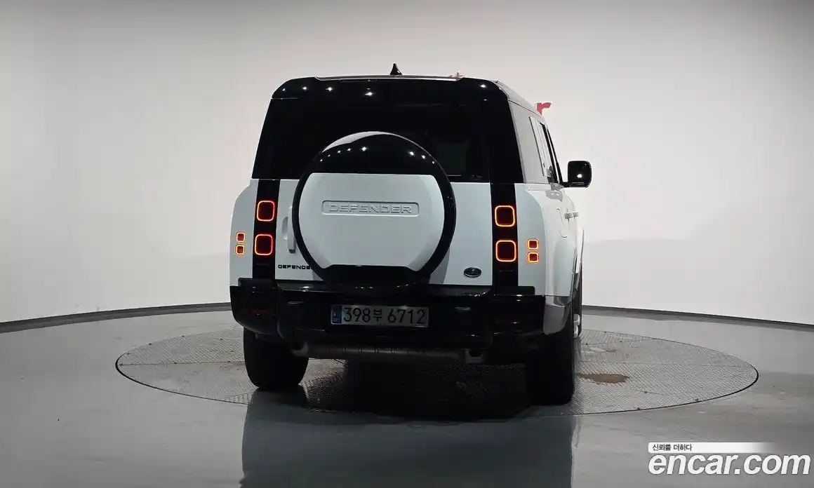 Land Rover Defender 2023 3.0 гидро в Москве № 213393, фото 4