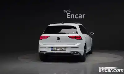 Volkswagen Golf 2023 2.0 гидро в Москве № 214936, миниатюра 4