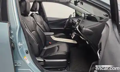 Toyota Prius 2016 1.8 гидро в Москве № 215539, миниатюра 11