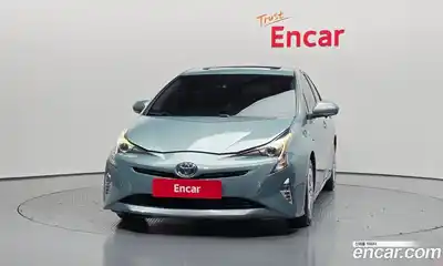 Toyota Prius 2016 1.8 гидро в Москве № 215539, миниатюра 3