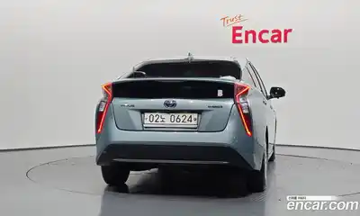 Toyota Prius 2016 1.8 гидро в Москве № 215539, миниатюра 4