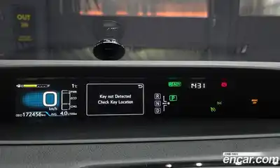 Toyota Prius 2016 1.8 гидро в Москве № 215539, миниатюра 8