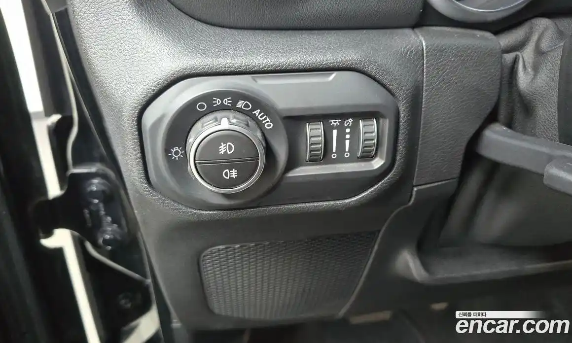 Jeep Wrangler 2021 2.0 гидро в Москве № 232386, фото 18