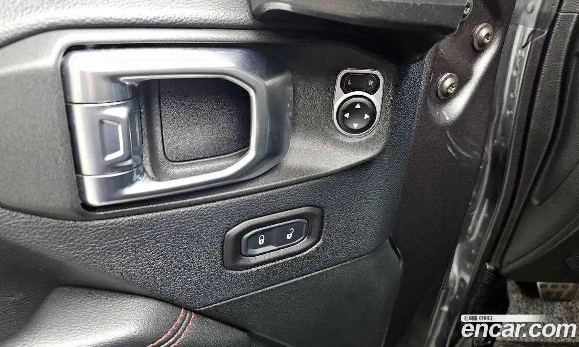 Jeep Wrangler 2018 2.0 гидро в Москве № 232663, фото 18