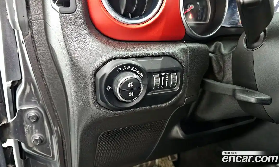 Jeep Wrangler 2018 2.0 гидро в Москве № 232663, фото 19