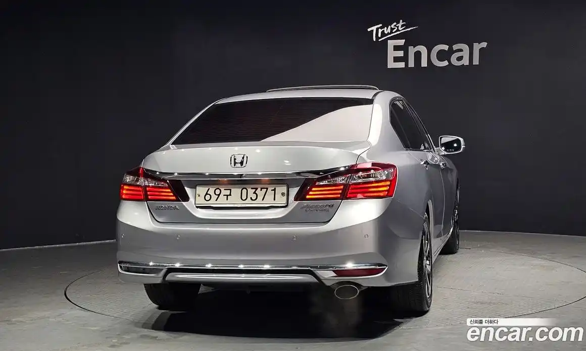 Honda Accord 2016 2.4 гидро в Москве № 232880, фото 4
