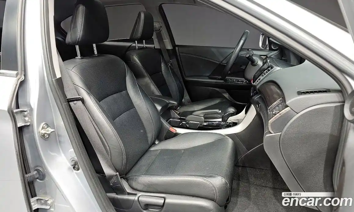 Honda Accord 2016 2.4 гидро в Москве № 232880, фото 10