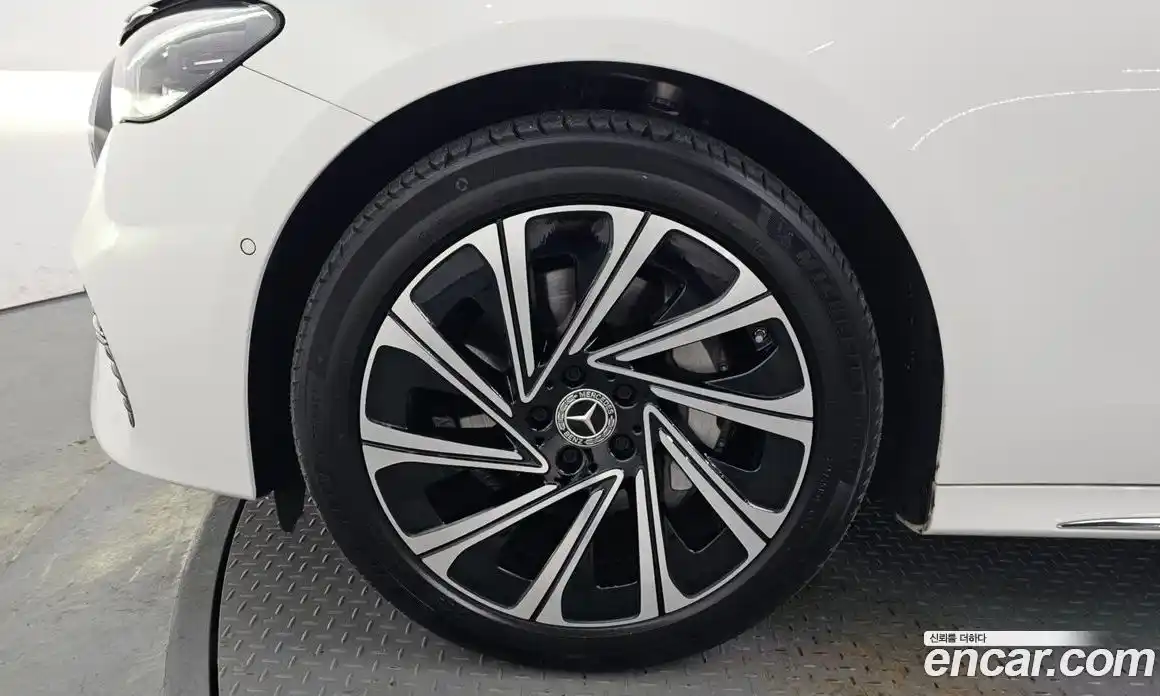 Mercedes-Benz E-Class 2025 2.0 гидро в Москве № 237986, фото 5