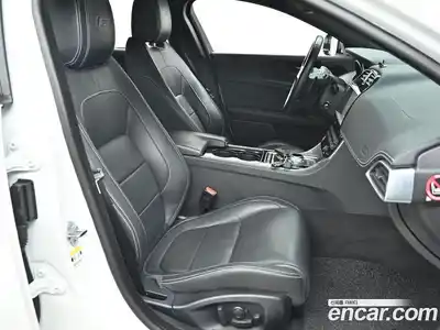 Jaguar XE 2016 3.0 гидро в Москве № 238081, миниатюра 10