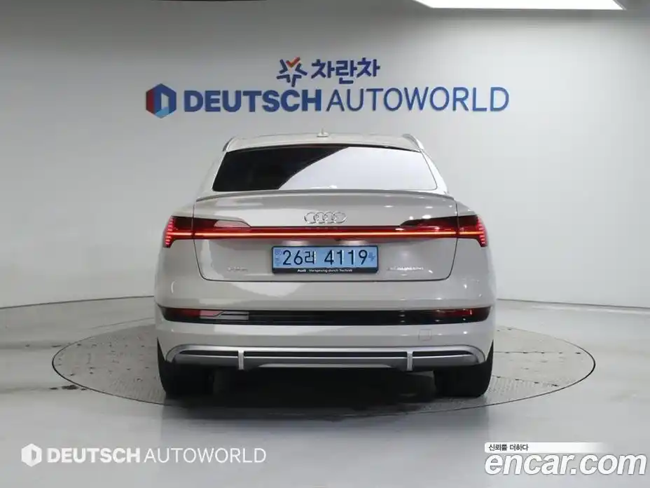 Audi e-tron 2021 0.2 гидро в Москве № 250525, фото 4