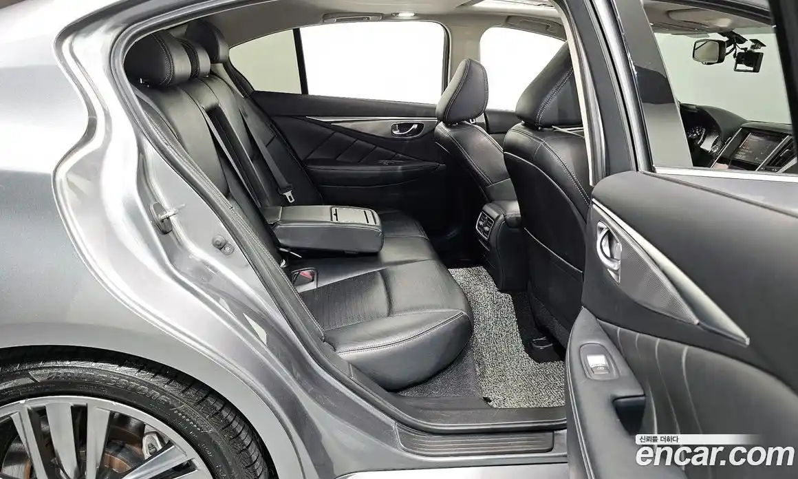 Infiniti Q50 2016 3.5 гидро в Москве № 256135, фото 12