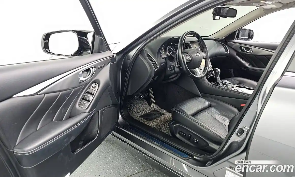 Infiniti Q50 2016 3.5 гидро в Москве № 256135, фото 10