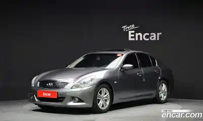 Infiniti G, 2011