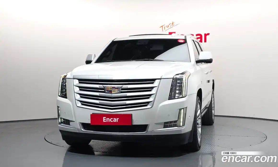 Cadillac Escalade 2020 6.2 гидро в Москве № 256400, фото 3