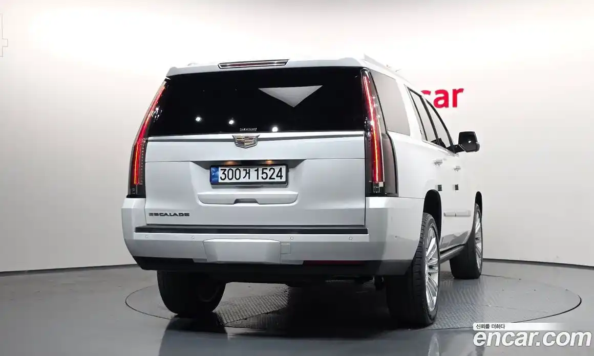 Cadillac Escalade 2020 6.2 гидро в Москве № 256400, фото 4