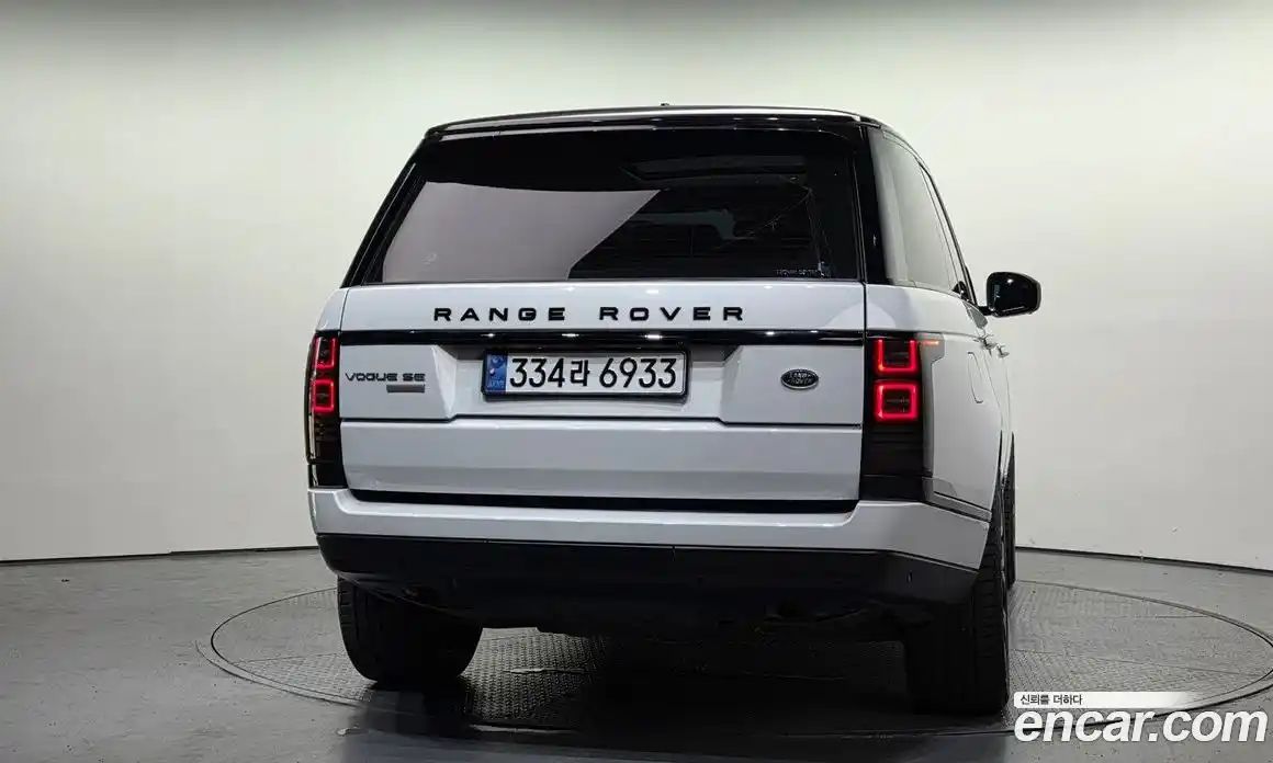 Land Rover Range-Rover 2015 4.4 гидро в Москве № 296166, фото 4